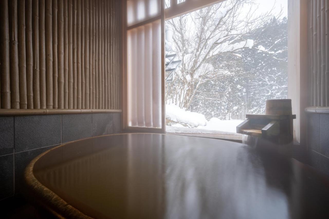 Yukemuri no Yado Inazumi Onsen Yuzawa  Eksteriør billede