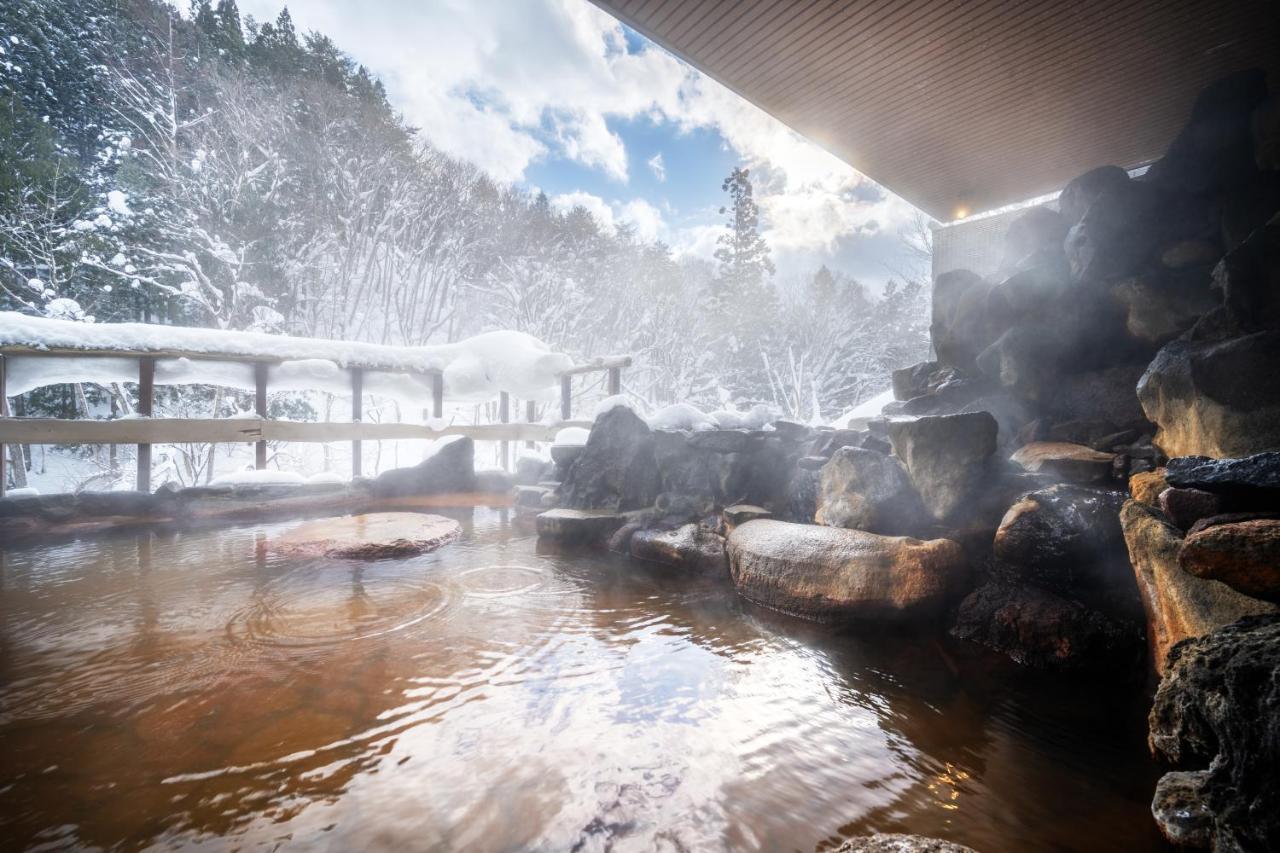 Yukemuri no Yado Inazumi Onsen Yuzawa  Eksteriør billede