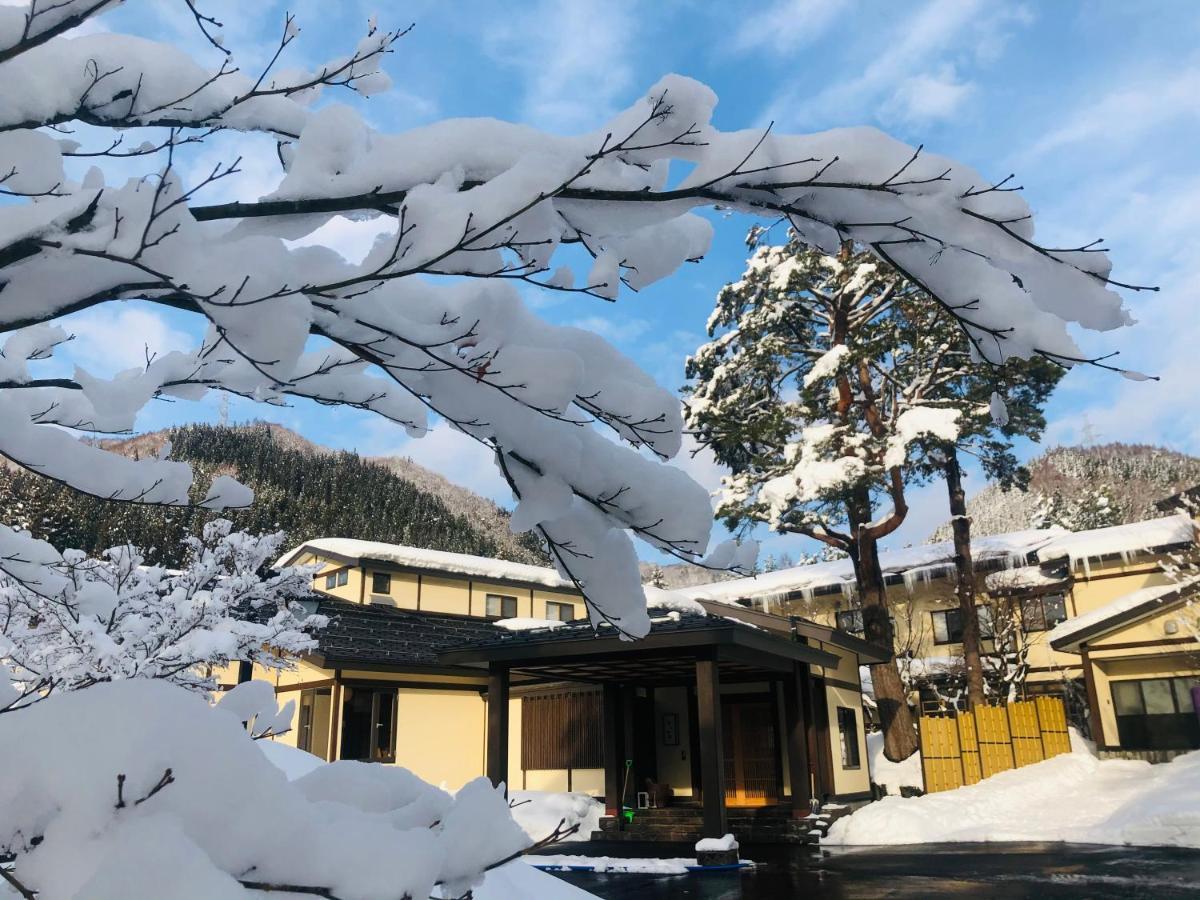 Yukemuri no Yado Inazumi Onsen Yuzawa  Eksteriør billede